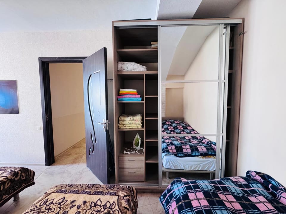 Bed, Photo of the whole room, Bedroom, wardrobe