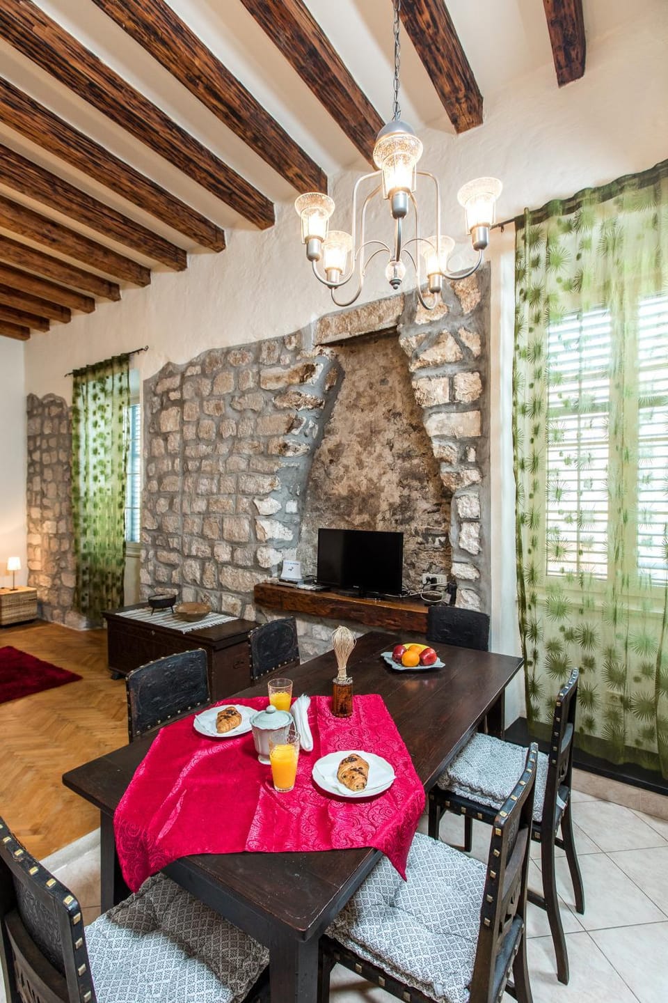Living room, Dining area