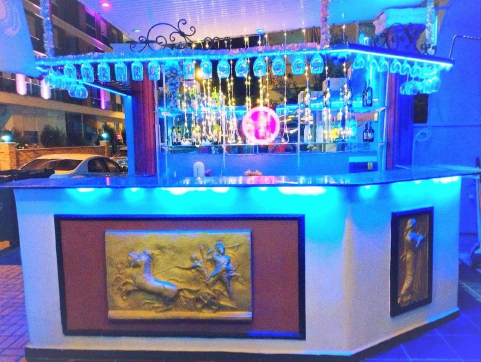 Lounge or bar
