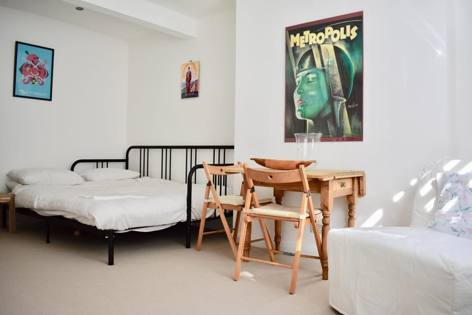 Bed, Photo of the whole room