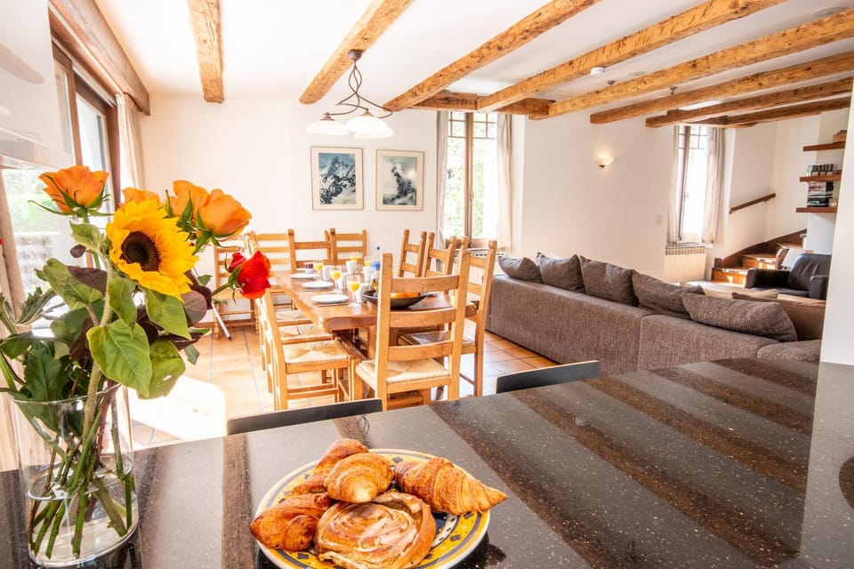 Chalet des Lacs - Chamonix Chalet in Les Houches