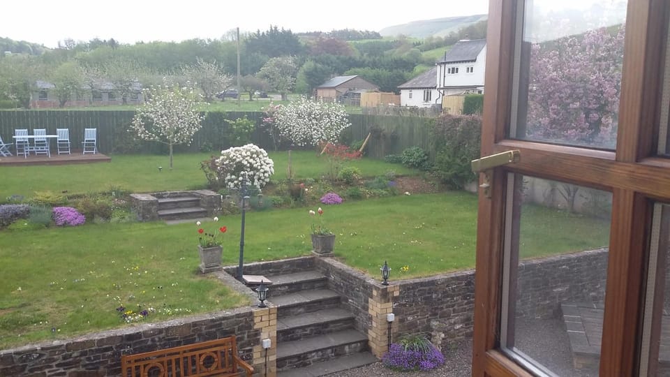 Garden view, Mountain view