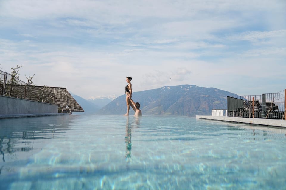 Spa and wellness centre/facilities, Swimming pool