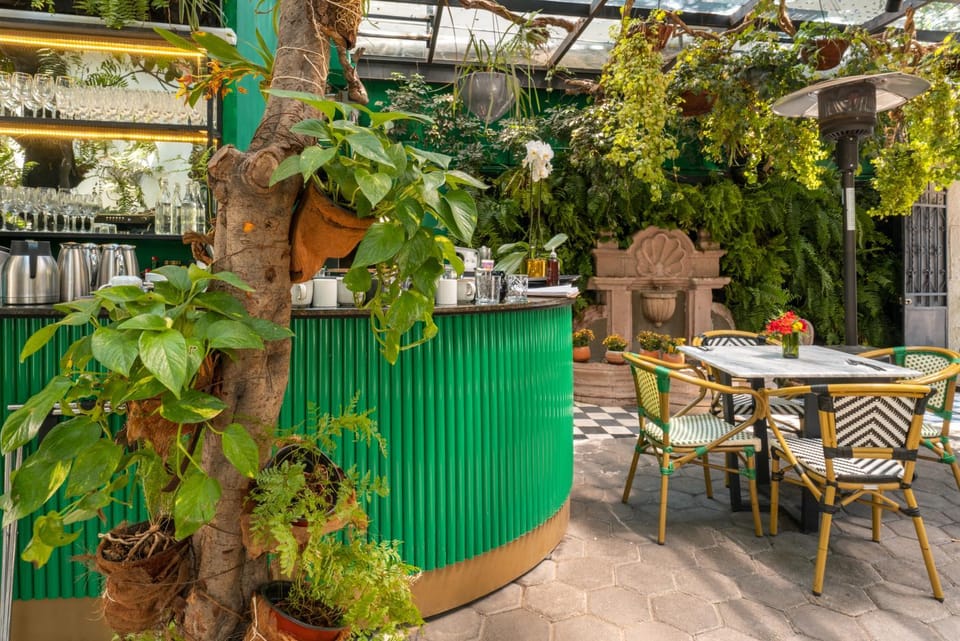 Restaurant/places to eat