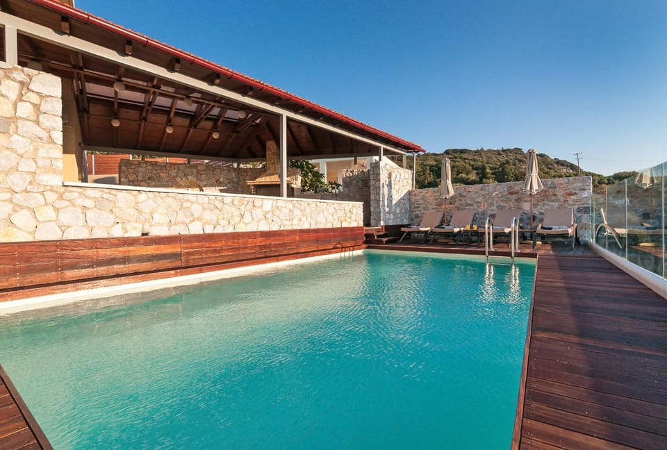 BBQ facilities, Balcony/Terrace, Swimming pool