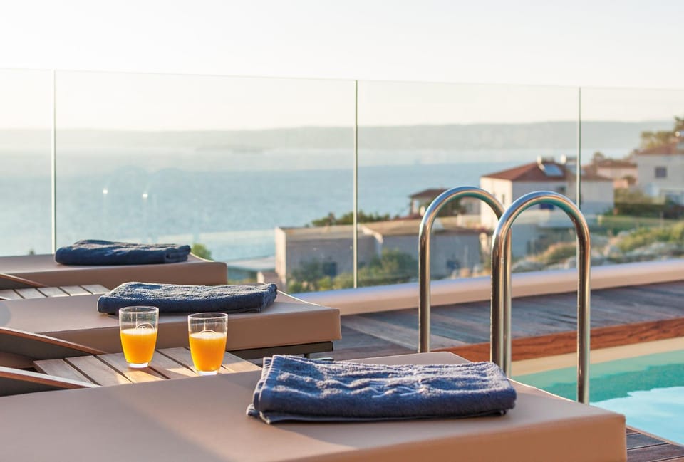 Mountain view, Pool view, Sea view, Swimming pool