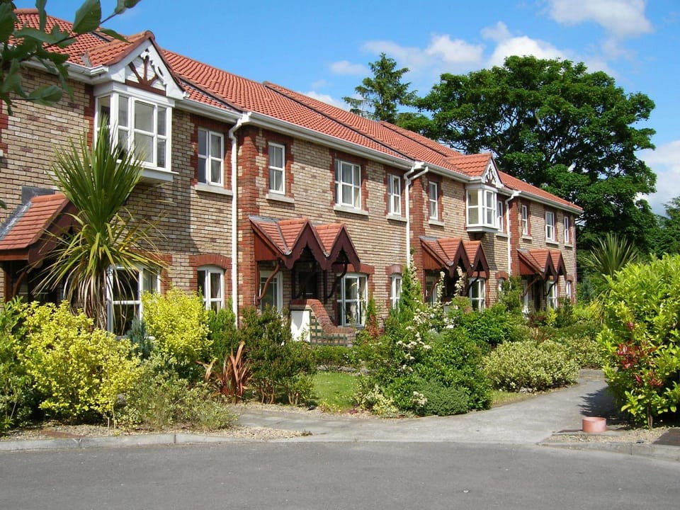 Property building, Garden, Garden view