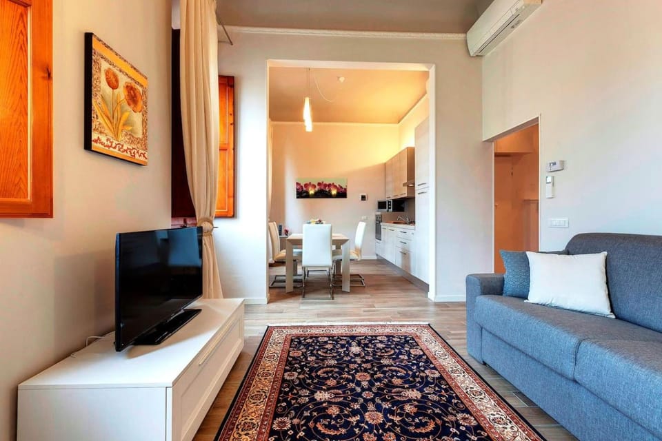 Communal lounge/ TV room, Living room, Seating area