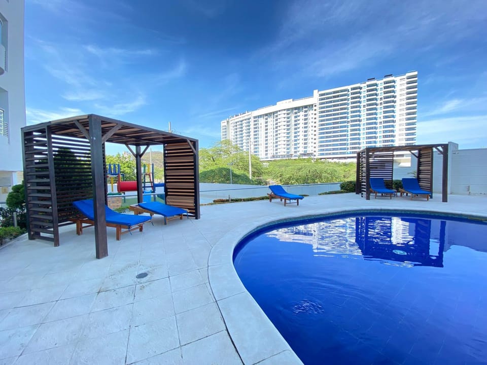 Pool view, Swimming pool, sunbed