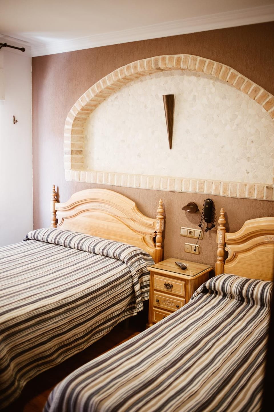 Hostal la Campana Bed and Breakfast in Costa Tropical