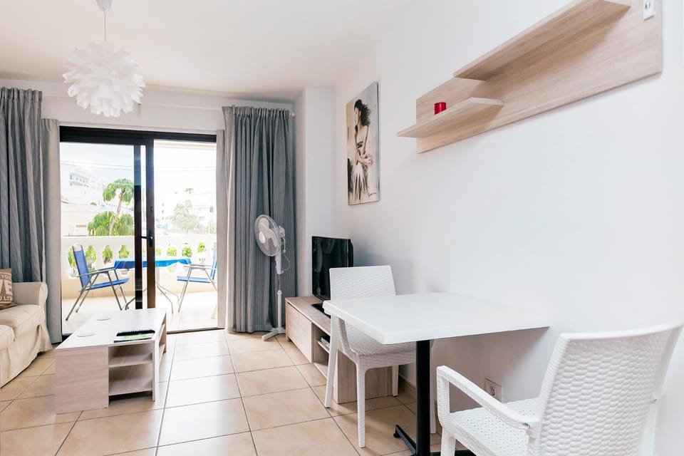 Popular Complex Apartment in Los Cristianos