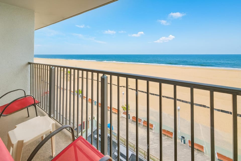 Day, View (from property/room), Balcony/Terrace, Beach, Sea view, sunbed