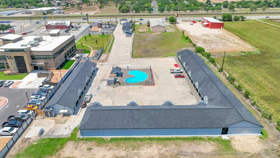 Property building, Swimming pool