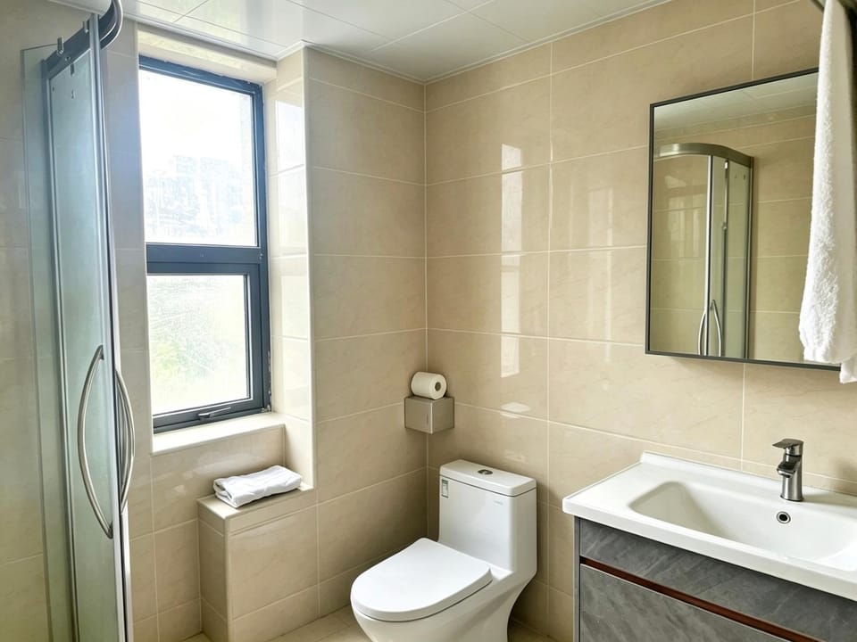 Shower, Toilet, Bathroom