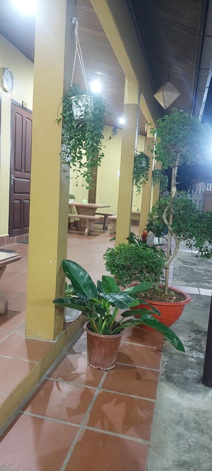 Phonethavy GUESTHOUSE Bed and Breakfast in Luang Prabang