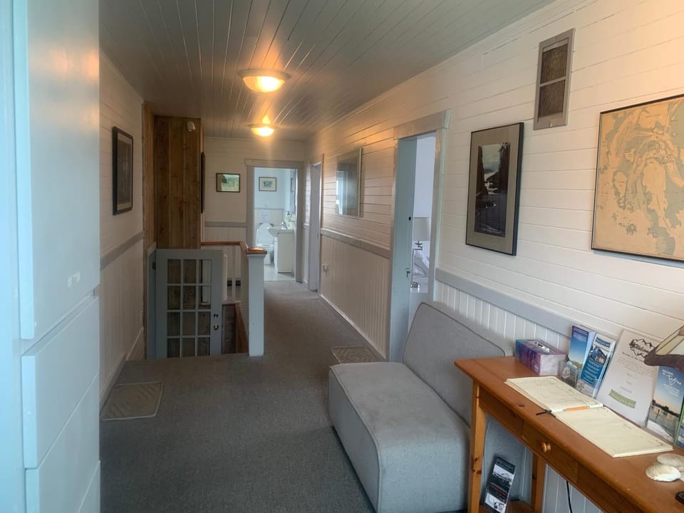 Tofino Paddlers Inn Inn in Tofino