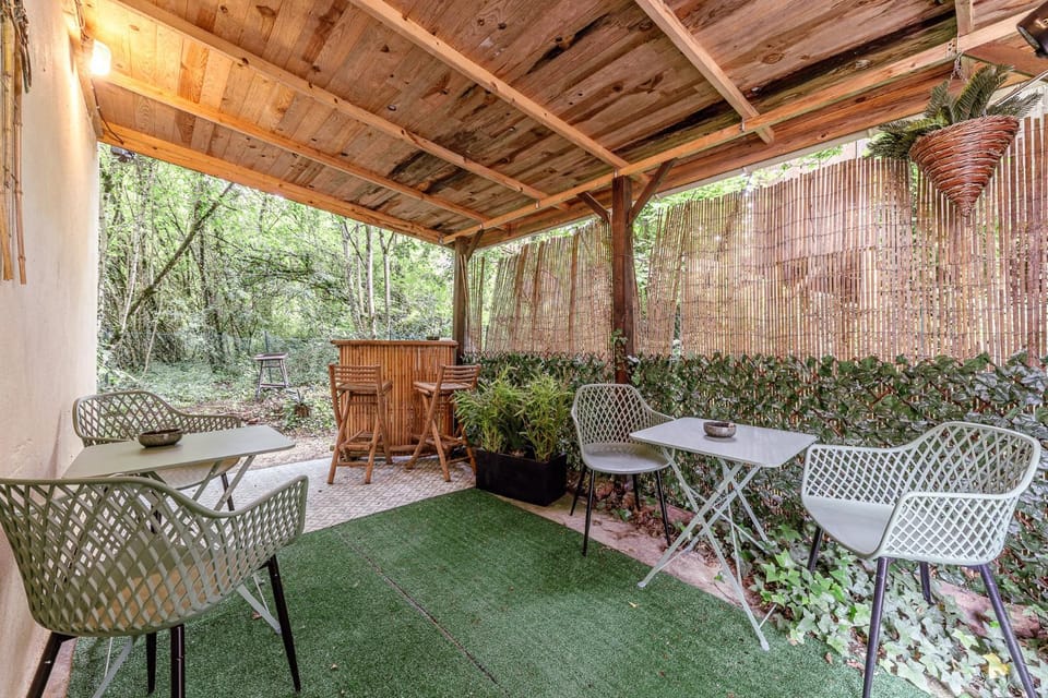 Patio, View (from property/room), Garden view