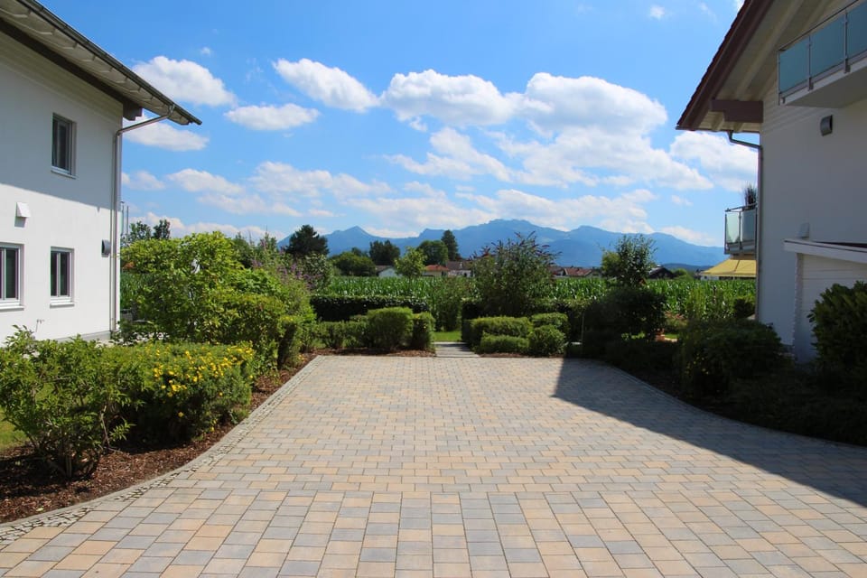 Chiemsee-Edelweiß Ferienwohnung Apartment in Prien am Chiemsee