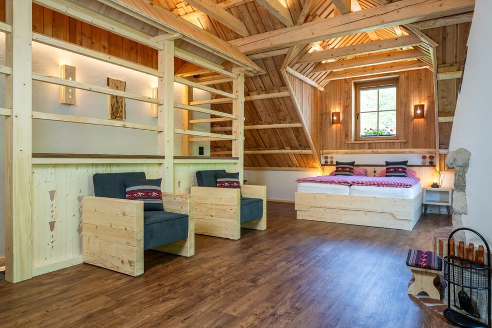 Bed, Living room, Seating area, Bedroom