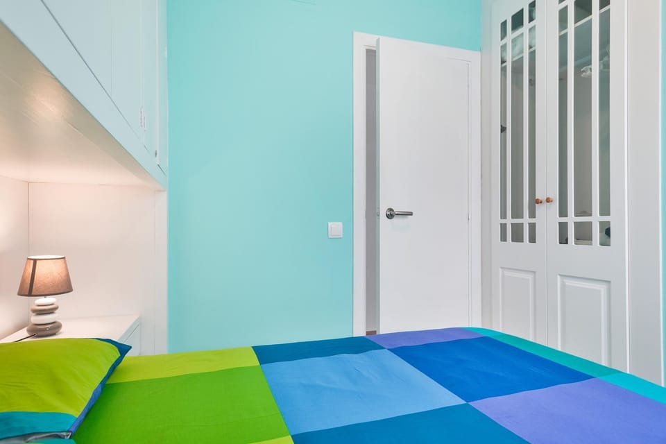 Bed, Photo of the whole room, Bedroom