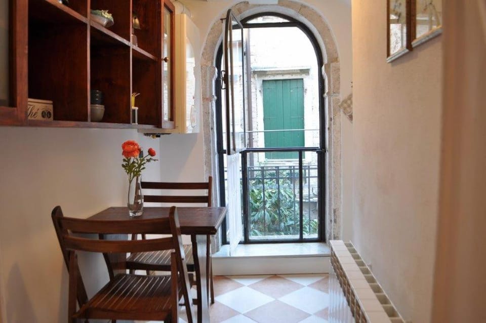 Appartamento Romantico Apartment in Venice