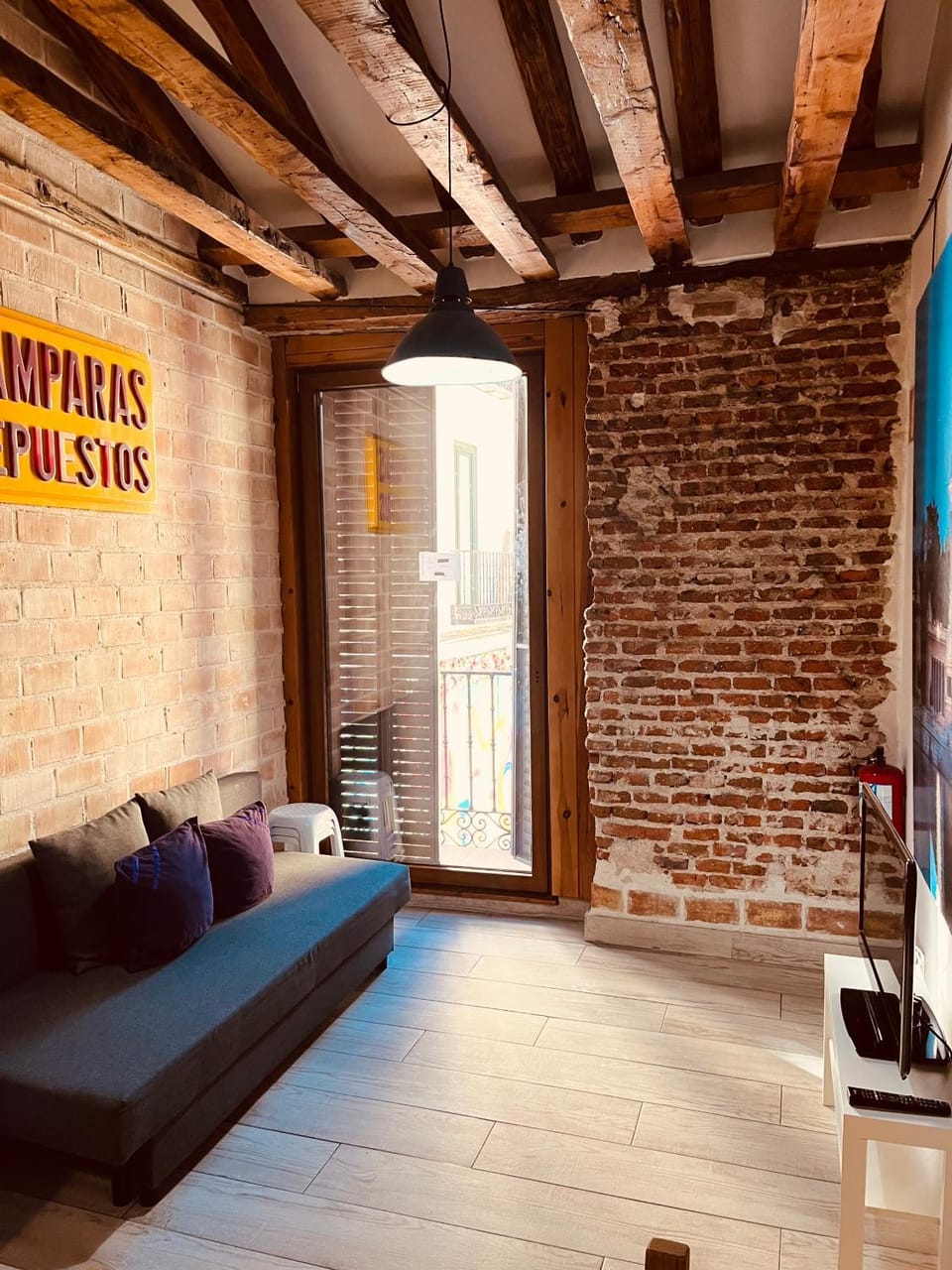 Communal lounge/ TV room