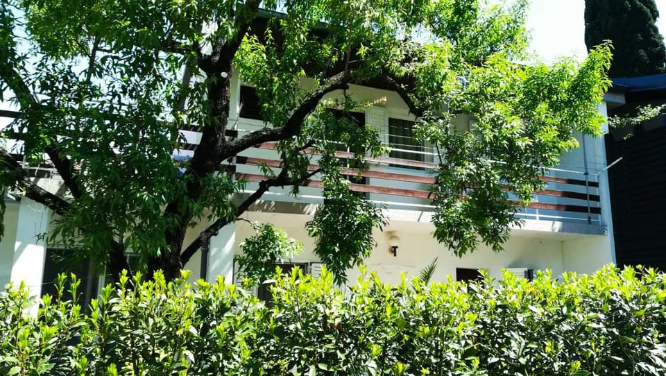 Property building, Facade/entrance, Balcony/Terrace