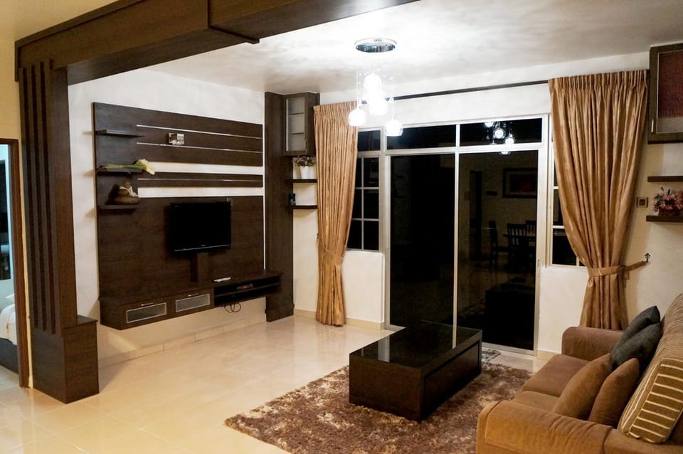 TV and multimedia, Seating area