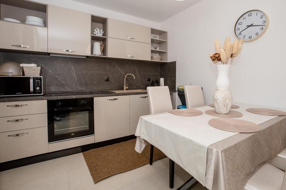 Apartmani Mery Apartment in Lika-Senj County