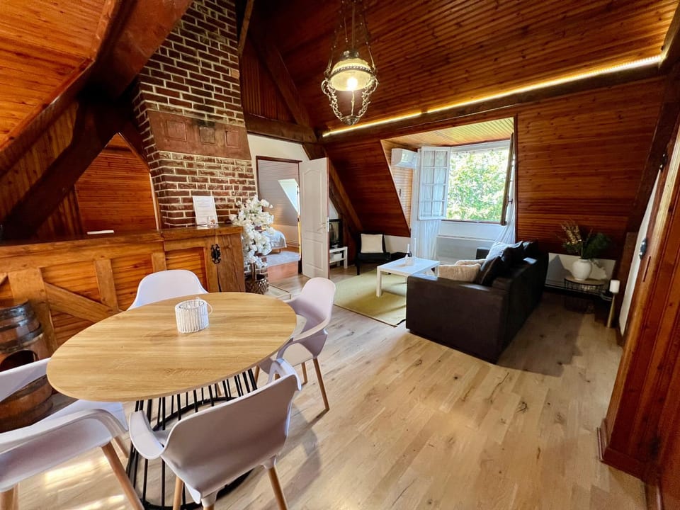 Spacieux appartement jardin, BBQ, vue sur mer, Trouville Apartment in Trouville-sur-Mer