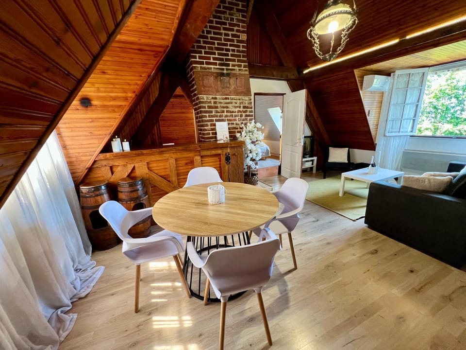 Spacieux appartement jardin, BBQ, vue sur mer, Trouville Apartment in Trouville-sur-Mer