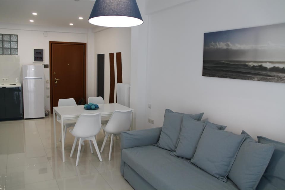 Kitchen or kitchenette, Living room, Photo of the whole room, Decorative detail