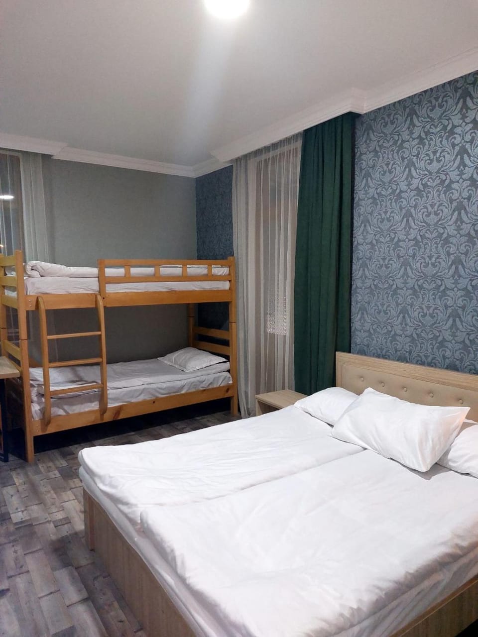 Bed, Photo of the whole room