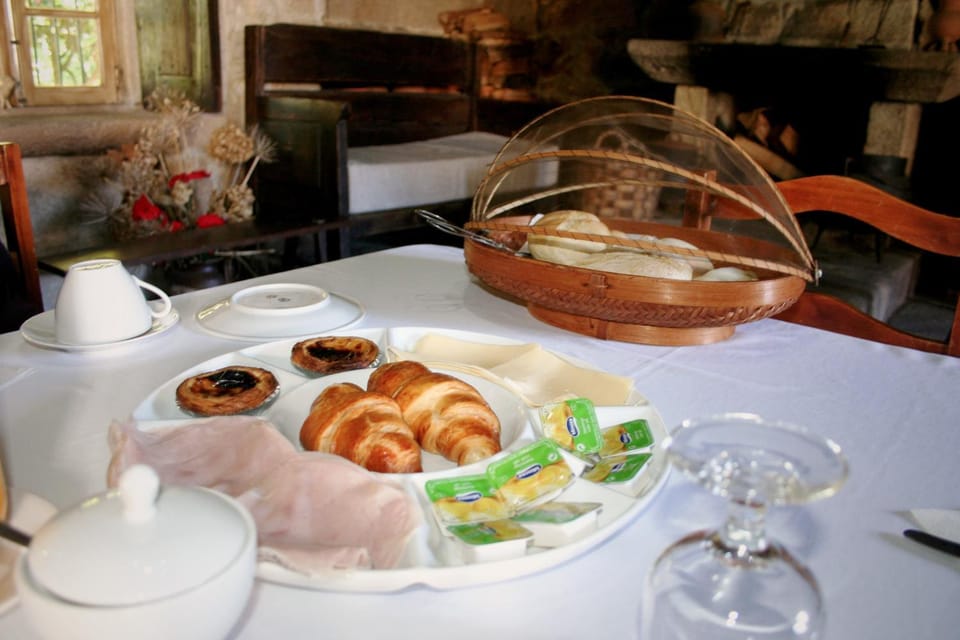 Breakfast, Continental breakfast