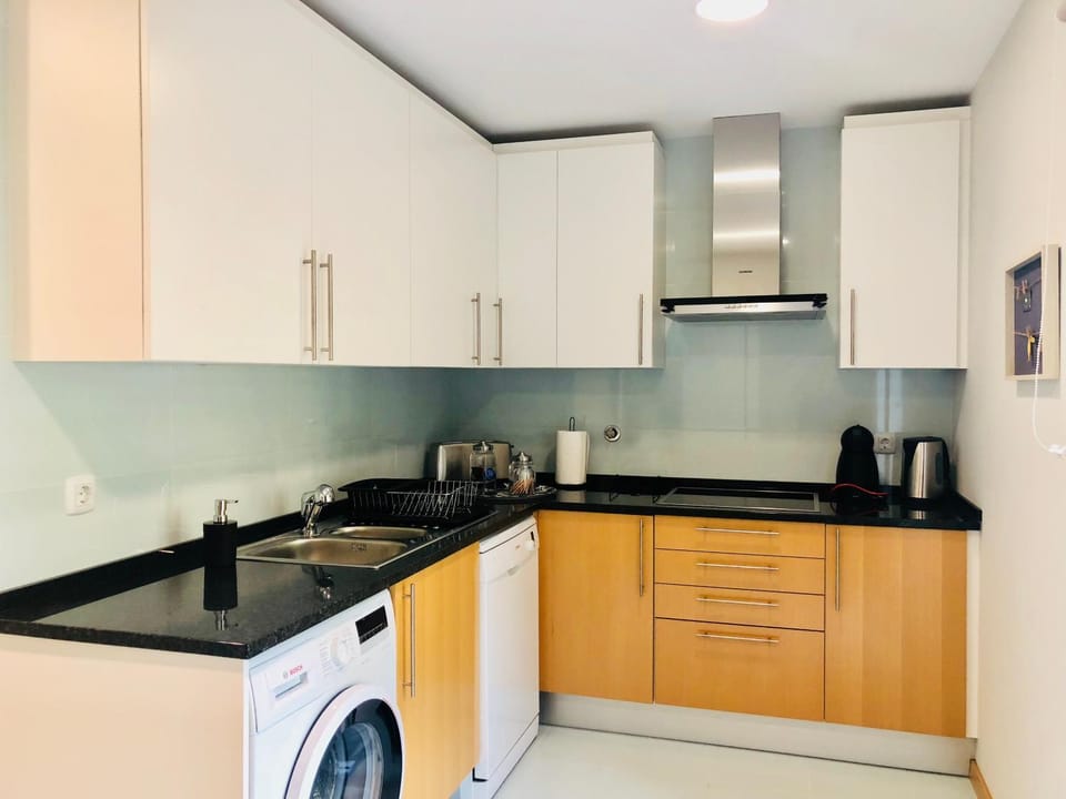 Kitchen or kitchenette, Other, Photo of the whole room, Decorative detail, Dining area