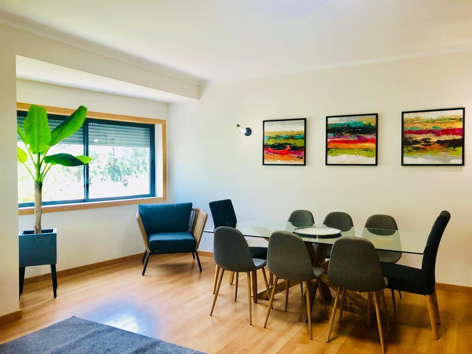 Living room, Decorative detail, Seating area, Dining area