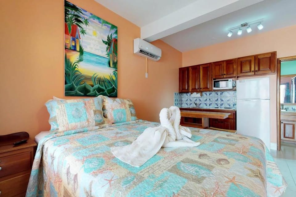Caribbean Lily @ Caribe Island Apartment in Belize District