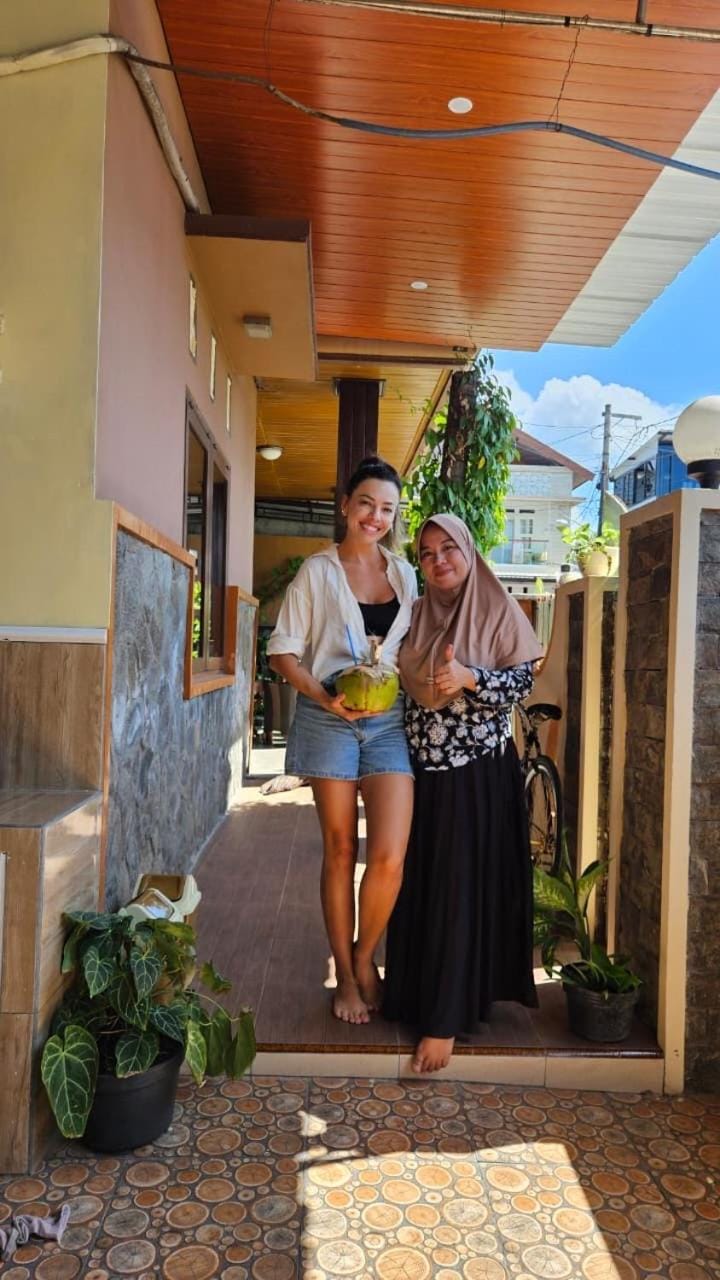 Mocca Guest House Bed and Breakfast in East Java
