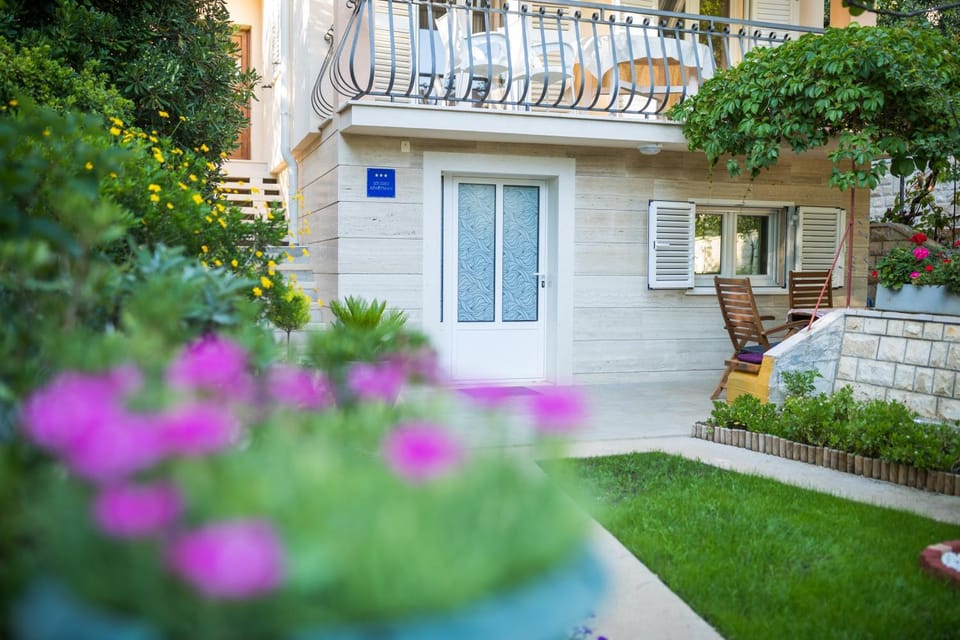 Property building, Garden view