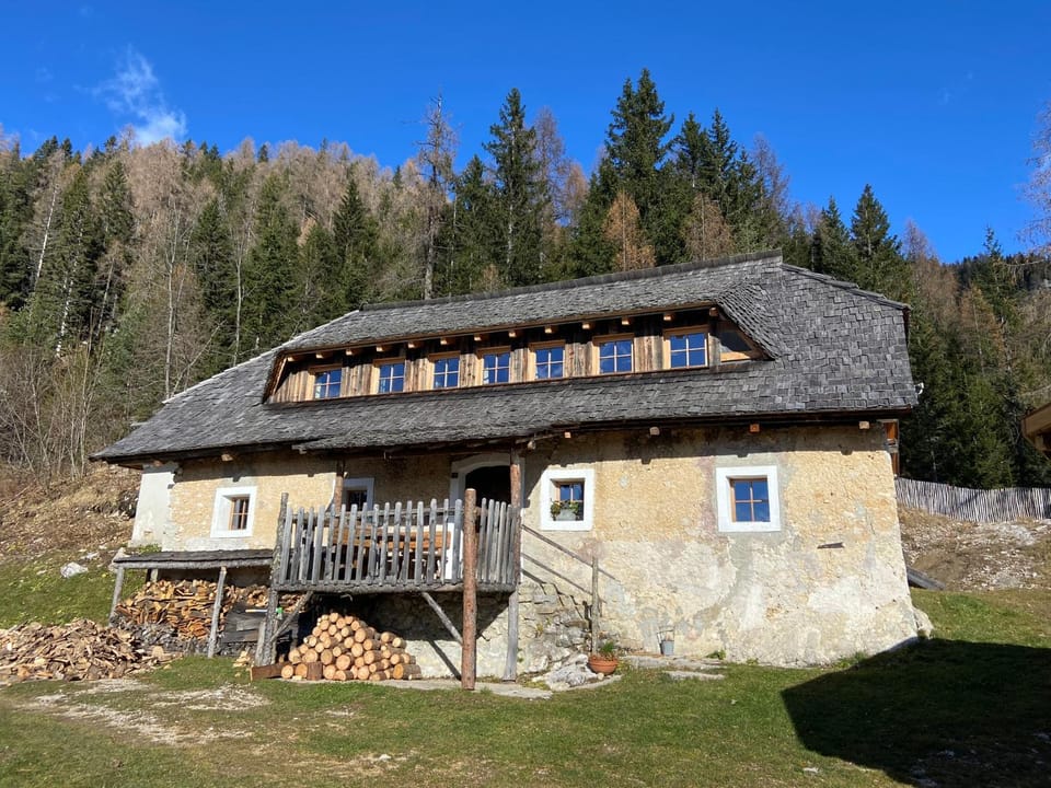 Obiralmhütte Fladung Chalet in Carinthia, Austria