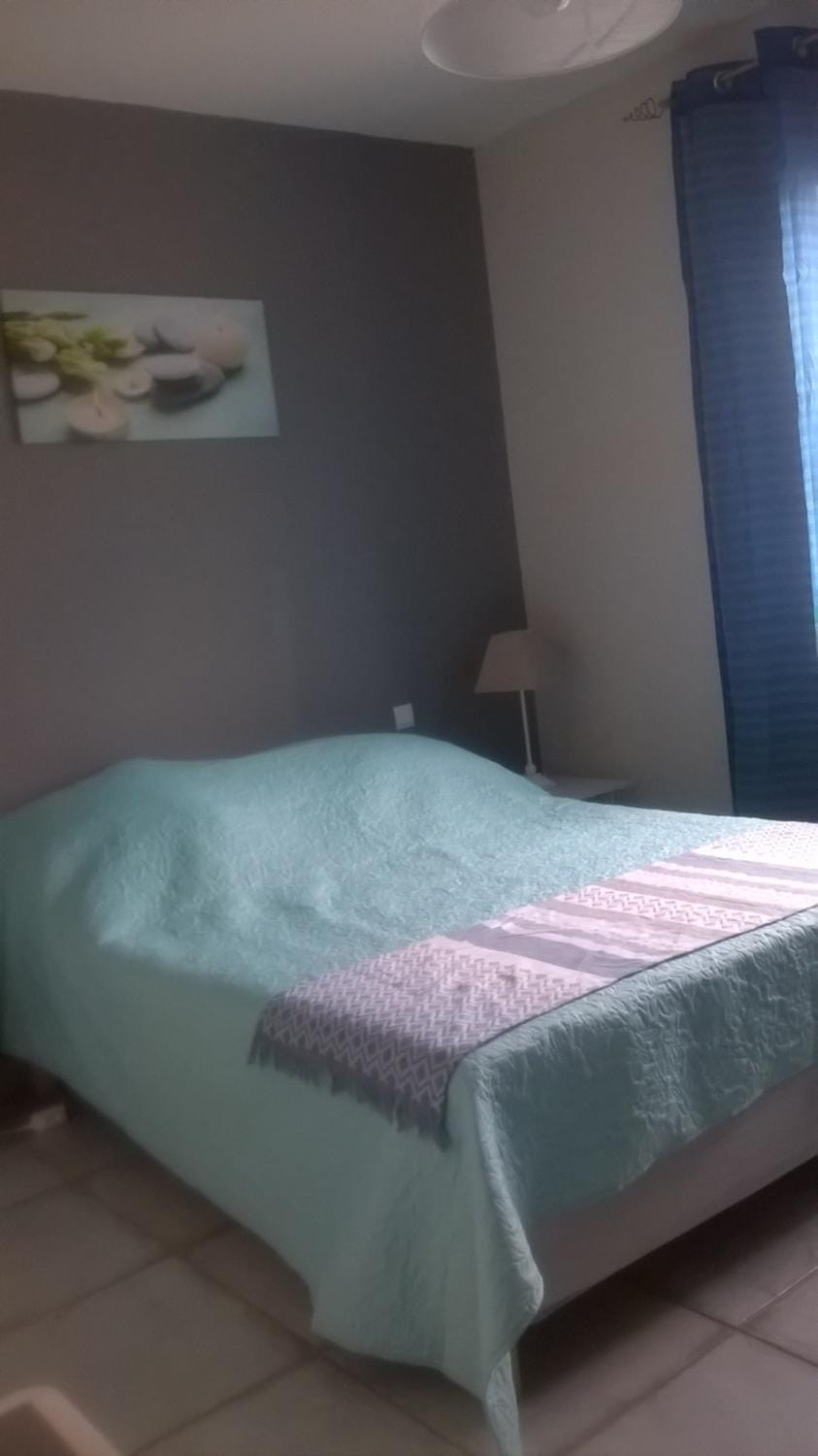 Les Amandiers Bed and Breakfast in Occitanie