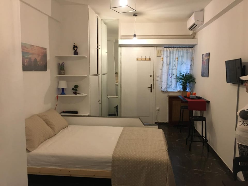 Edem Riviera Studio,close to beach,in Paleo Faliro Apartment in Alimos