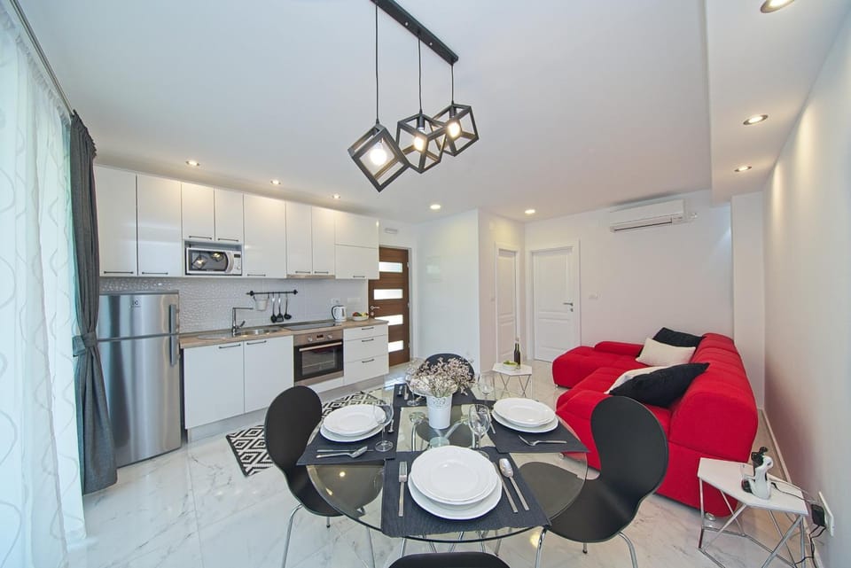 Kitchen or kitchenette, Living room, Dining area