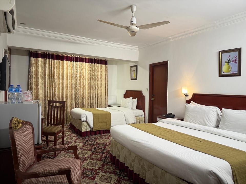 Indus Hotel Hyderabad Hotel in Sindh