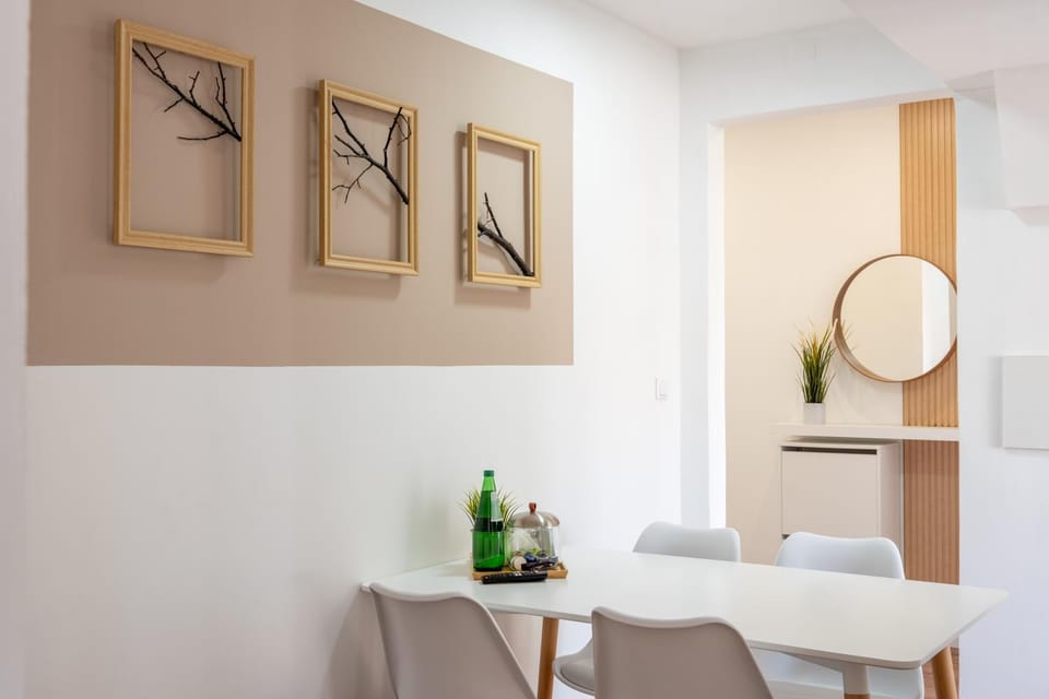 Decorative detail, Seating area, Dinner
