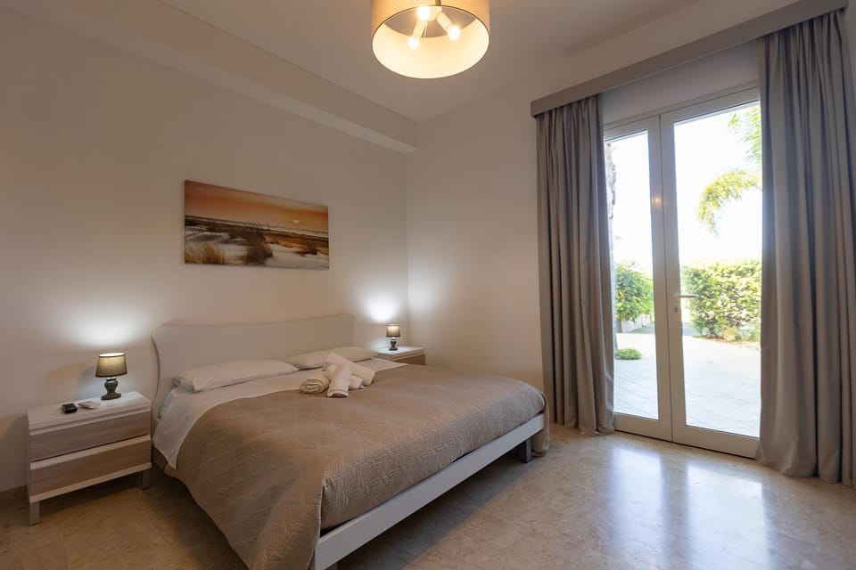 LA ROSA DEI VENTI - Free Parking, Air Conditioning and Wi-Fi Bed and Breakfast in Marsala