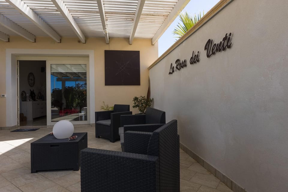 LA ROSA DEI VENTI - Free Parking, Air Conditioning and Wi-Fi Bed and Breakfast in Marsala