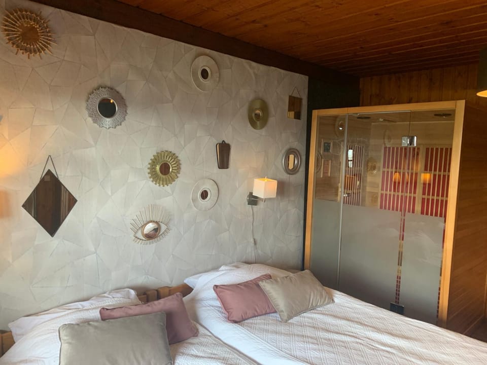 Chalet Chacha Chalet in Wallonia, Belgium