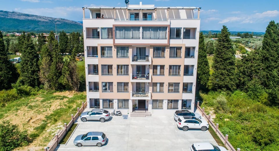 Property building, Bird's eye view