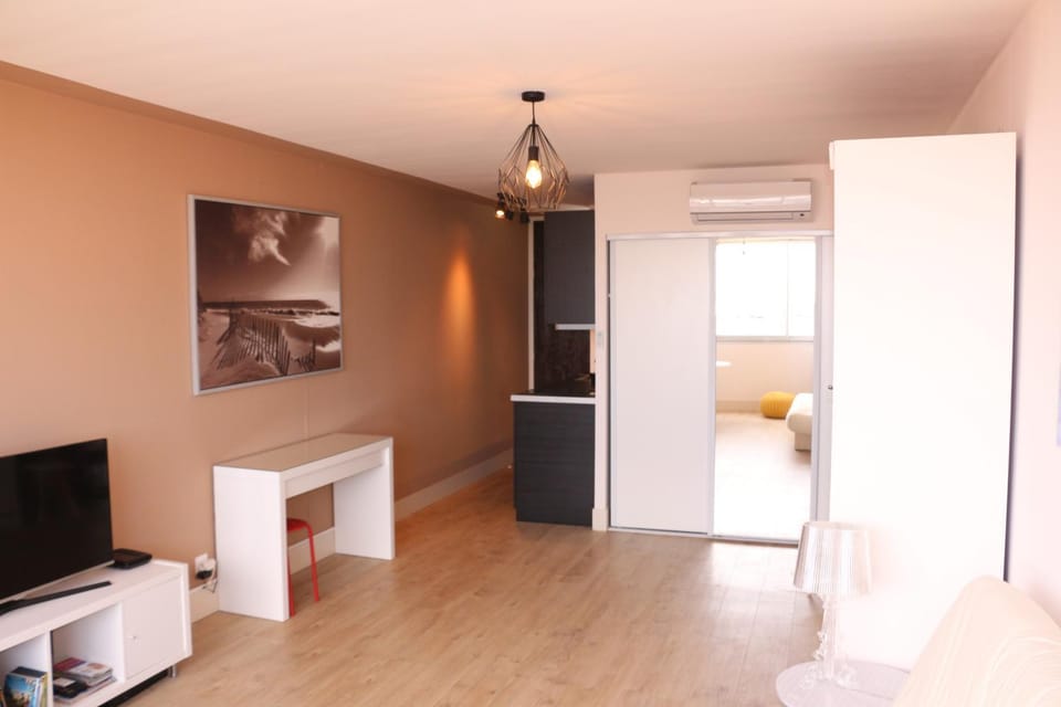 Living room, Photo of the whole room